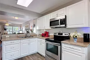 7828 Hardwick Dr, New Port Richey, FL 34653 - Photo 12