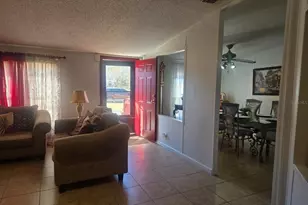 6106 Mangrove Dr, Wesley Chapel, FL 33544 - Photo 10