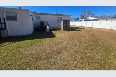 6106 Mangrove Drive, Wesley Chapel, FL 33544 - Photo 6