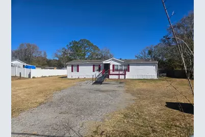 6106 Mangrove Drive, Wesley Chapel, FL 33544 - Photo 2