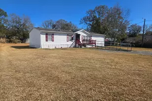 6106 Mangrove Dr, Wesley Chapel, FL 33544 - Photo 1