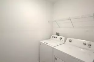 35589 Lockman Wy, Zephyrhills, FL 33541 - Photo 42