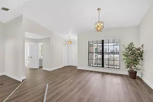 1741 Shady Leaf Dr, Valrico, FL 33596 - Photo 8