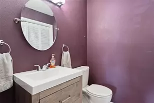 15338 E Pond Woods Dr, Tampa, FL 33618 - Photo 12