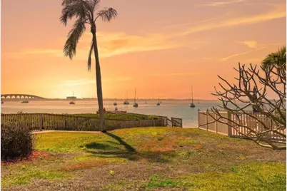 6365 Bahia Del Mar Boulevard #110, Saint Petersburg, FL 33715 - Photo 2