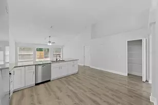 8018 Shepherd Ave, Spring Hill, FL 34606 - Photo 14