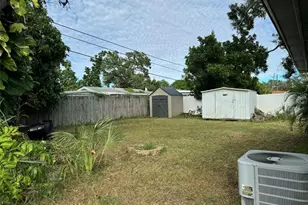 4351 37th Ave N, Saint Petersburg, FL 33713 - Photo 24