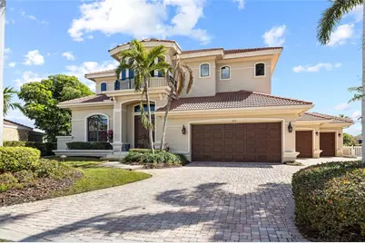 4914 59th Avenue S, Saint Petersburg, FL 33715 - Photo 4