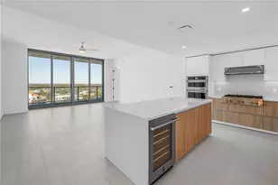 400 Central Ave, Saint Petersburg, FL 33701 - Photo 10