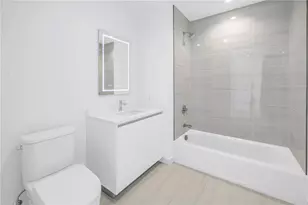 400 Central Ave, Saint Petersburg, FL 33701 - Photo 20