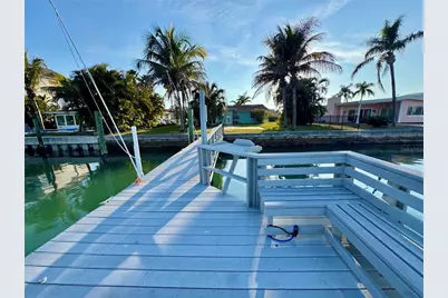 11365 7th Street E, Treasure Island, FL 33706 - Photo 2