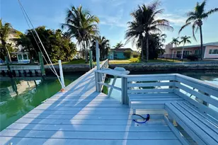 11365 7th St E, Treasure Island, FL 33706 - Photo 2