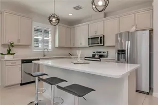 6462 Bradford Woods Dr, Zephyrhills, FL 33542 - Photo 8