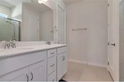 6462 Bradford Woods Drive, Zephyrhills, FL 33542 - Photo 28