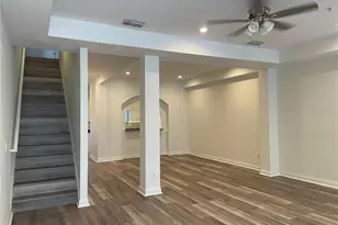 4627 Legacy Park Dr, Tampa, FL 33611 - Photo 16