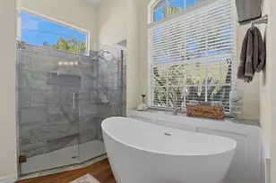 328 Liam Ave, Tarpon Springs, FL 34689 - Photo 30