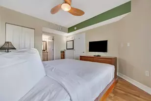 11605 Gulf Blvd, Treasure Island, FL 33706 - Photo 40