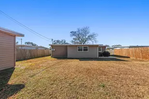 10747 109th Way, Largo, FL 33778 - Photo 16