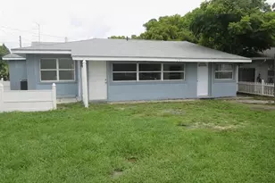 5901 28th St N, Saint Petersburg, FL 33714 - Photo 2