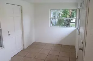 5901 28th St N, Saint Petersburg, FL 33714 - Photo 12