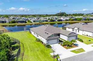 6204 Mooring Line Cir, Apollo Beach, FL 33572 - Photo 2