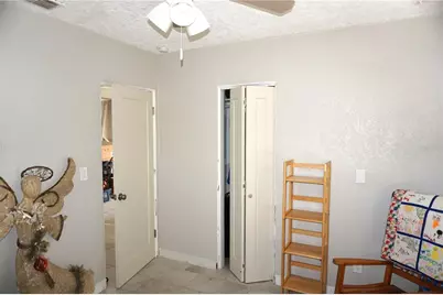 225 83rd Avenue NE, Saint Petersburg, FL 33702 - Photo 24