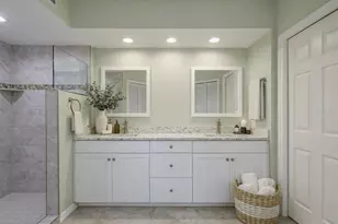 1200 Country Club Dr, Largo, FL 33771 - Photo 14