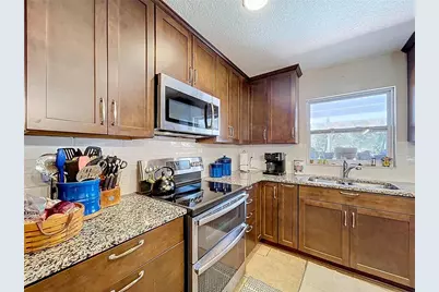 1704 Hibiscus Circle N, Oldsmar, FL 34677 - Photo 8