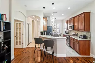 31814 Blythewood Way, Wesley Chapel, FL 33543 - Photo 8