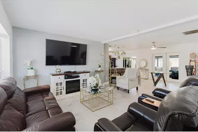 7008 Mintwood Court, Tampa, FL 33615 - Photo 8