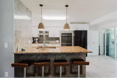 7008 Mintwood Court, Tampa, FL 33615 - Photo 24