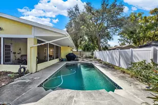 2594 Knoll St E, Palm Harbor, FL 34683 - Photo 38