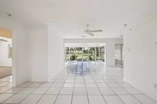 2321 Premier Dr S, Gulfport, FL 33707 - Photo 24