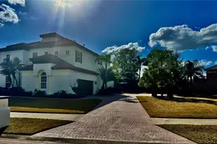 10528 Bermuda Isle Dr, Tampa, FL 33647 - Photo 2