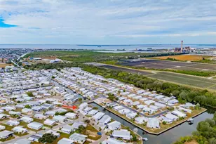 143 E St Annes Cir, Apollo Beach, FL 33572 - Photo 46