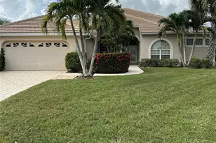 11837 Grand Isles Ln, Fort Myers, FL 33913 - Photo 2