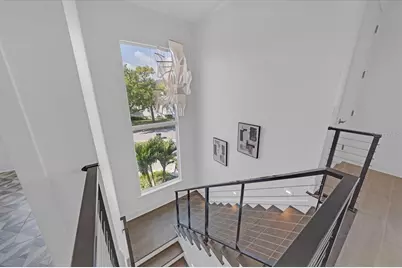 419 Bayview Drive NE, Saint Petersburg, FL 33704 - Photo 26