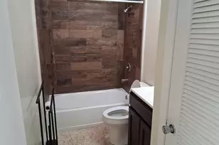 10713 McIntosh Rd, Thonotosassa, FL 33592 - Photo 4