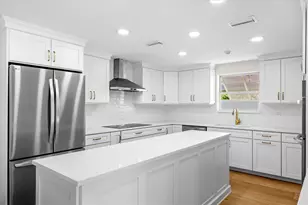 24 Dolphin Dr, Treasure Island, FL 33706 - Photo 30
