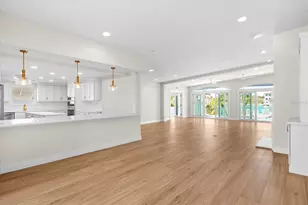 24 Dolphin Dr, Treasure Island, FL 33706 - Photo 26
