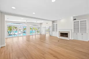 24 Dolphin Dr, Treasure Island, FL 33706 - Photo 20