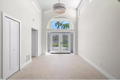 24 Dolphin Drive, Treasure Island, FL 33706 - Photo 14