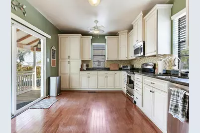 210 N Grosse Avenue, Tarpon Springs, FL 34689 - Photo 6