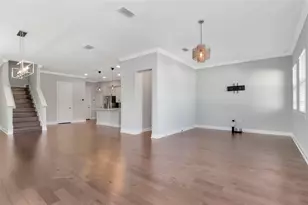 13022 Sanctuary Village Ln, Tampa, FL 33624 - Photo 12