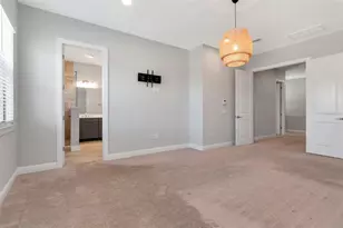 13022 Sanctuary Village Ln, Tampa, FL 33624 - Photo 50