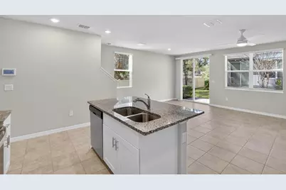 2710 Scarlet Bay Place, Brandon, FL 33510 - Photo 16