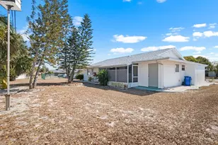 703 Torrey Pines Ave, Sun City Center, FL 33573 - Photo 28