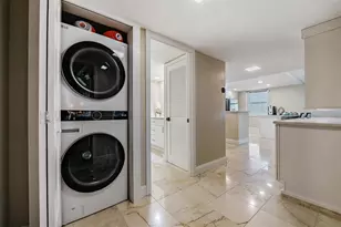 1400 Gulf Blvd, Clearwater Beach, FL 33767 - Photo 26