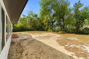 304 Forest Park Ave, Temple Terrace, FL 33617 - Photo 46