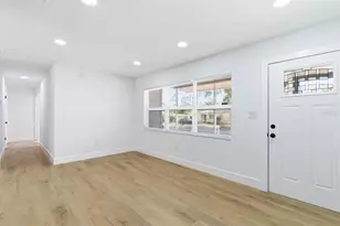 304 Forest Park Ave, Temple Terrace, FL 33617 - Photo 12